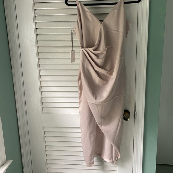 spades satin dress Aritzia Dresses | Aritzia Ten By Babaton Spades Dress Nude | Color: Cream/Tan | Size: 6